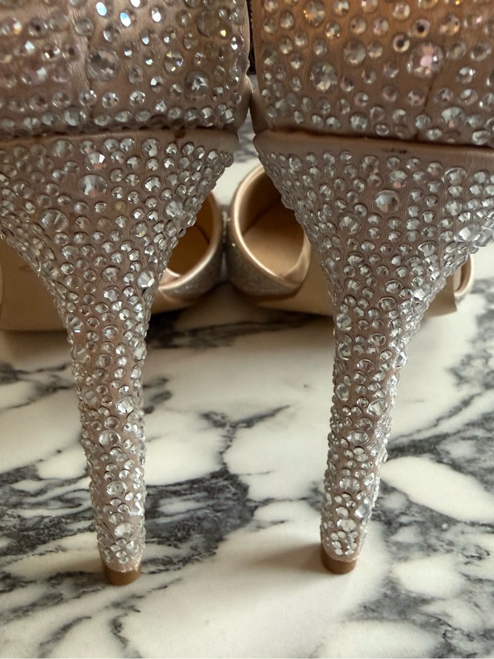 Jewel Badgley Mischka Jailene Champagne Satin Rhinestone Pump Size 9 NEW - Picture 13 of 13